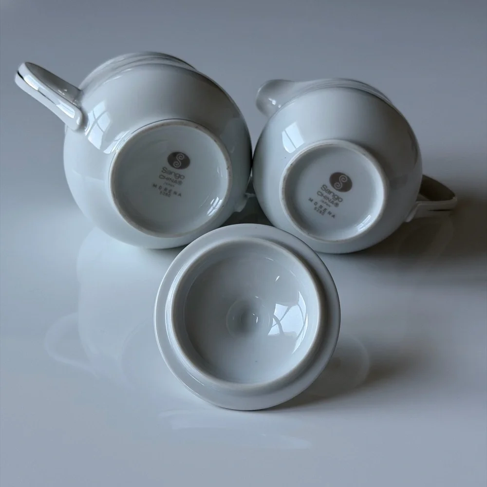 Elegant Sango Morena Japen Porcelain White Floral Creamer and Sugar Bowl Set